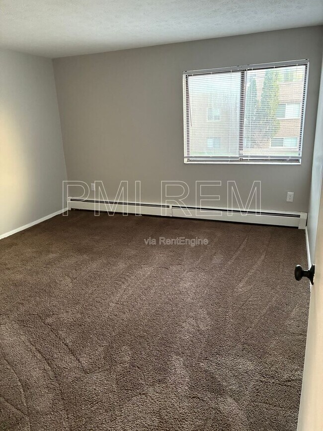 Building Photo - 14221 Triskett Rd