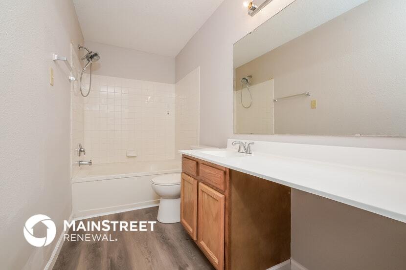 Building Photo - 10817 Sweetsen Rd