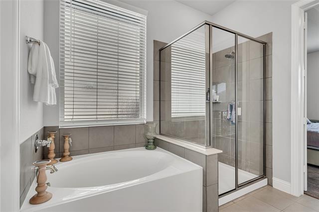 Building Photo - 1404 Arrowwood Dr