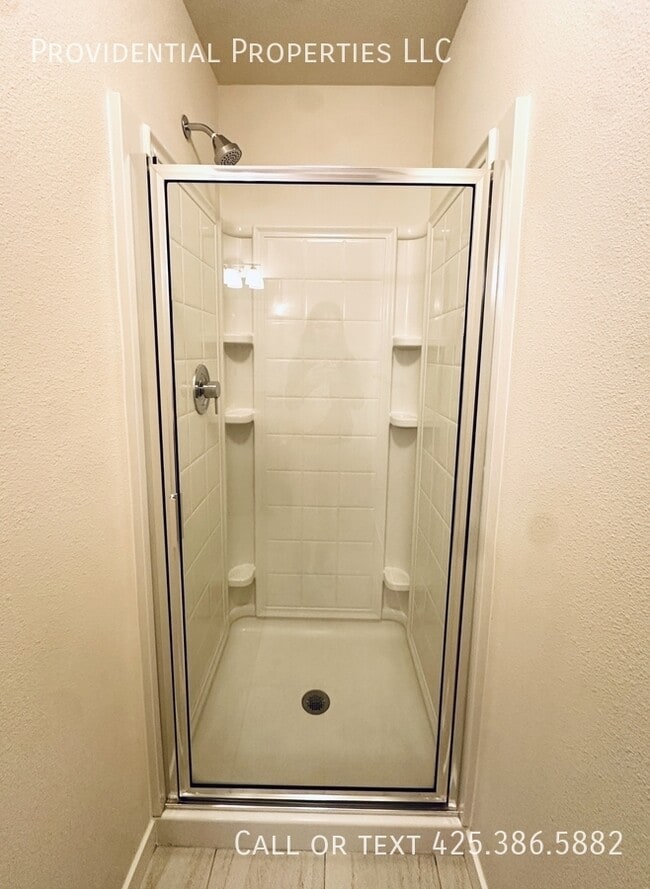 Building Photo - 12915 20th Dr W