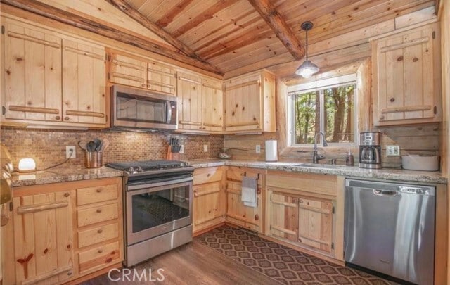 Building Photo - 1793 Columbine Dr