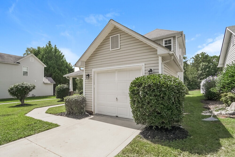 Building Photo - 734 Ablow Dr