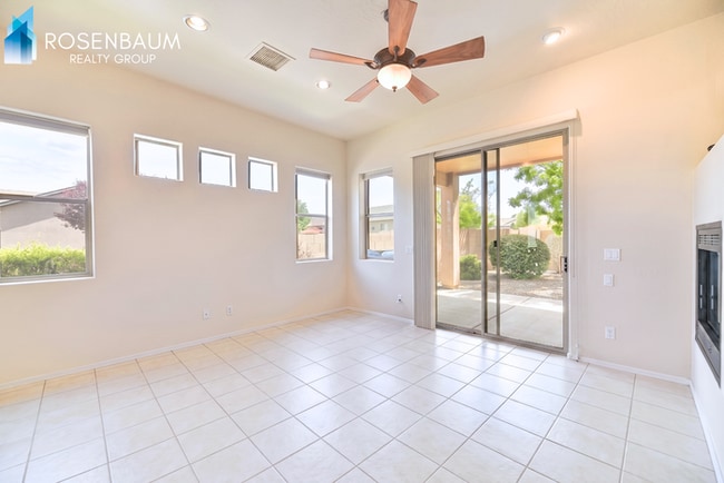 Building Photo - Charming 3-beds, 2-baths home in the desirable Granville community!
