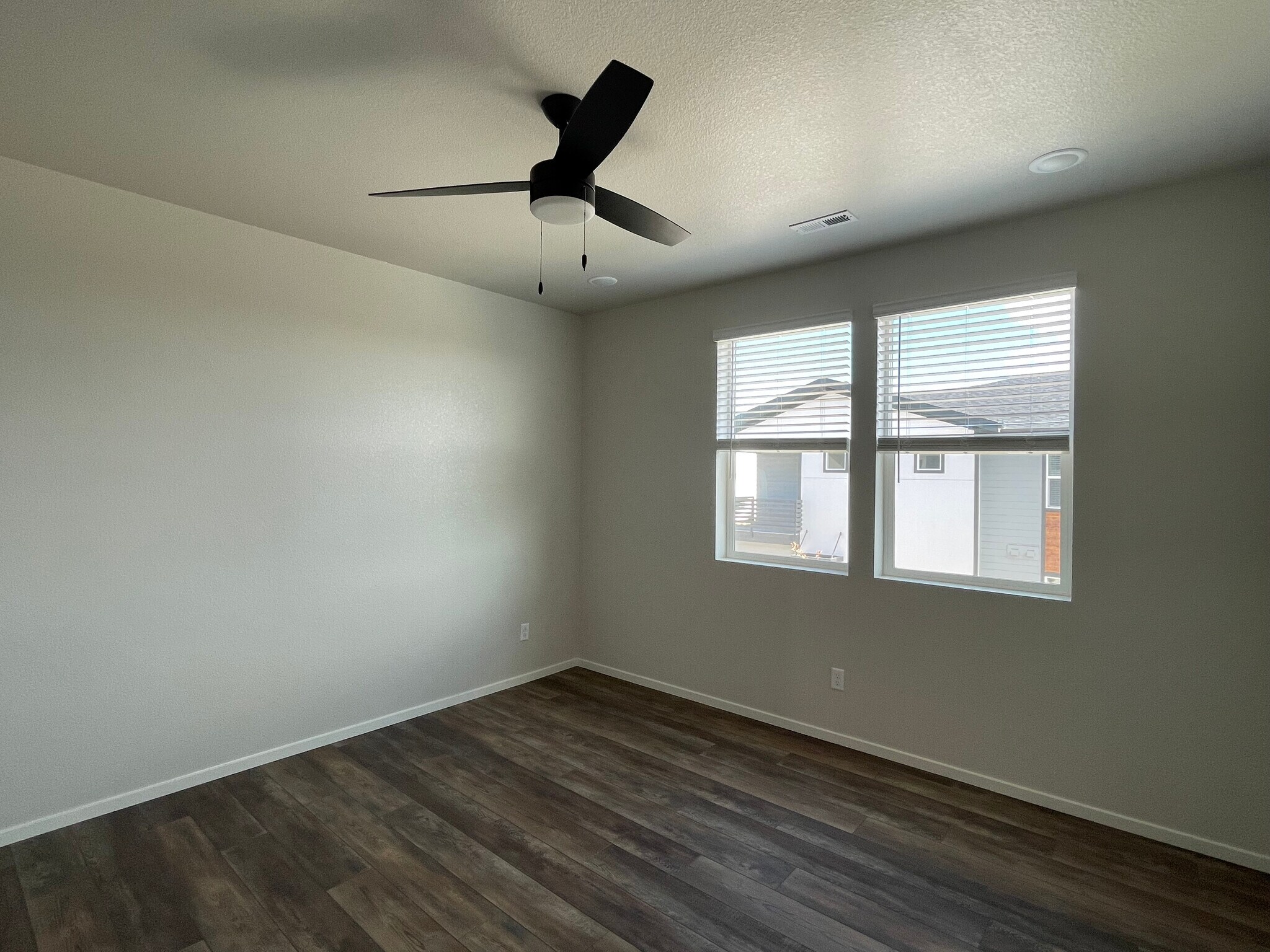 Large and sunny primary suite - 1800 Iron Wheel Dr