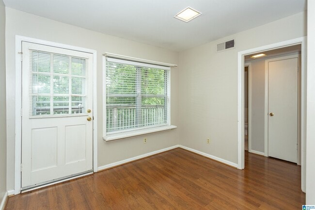 Building Photo - 2105 Montreat Pkwy