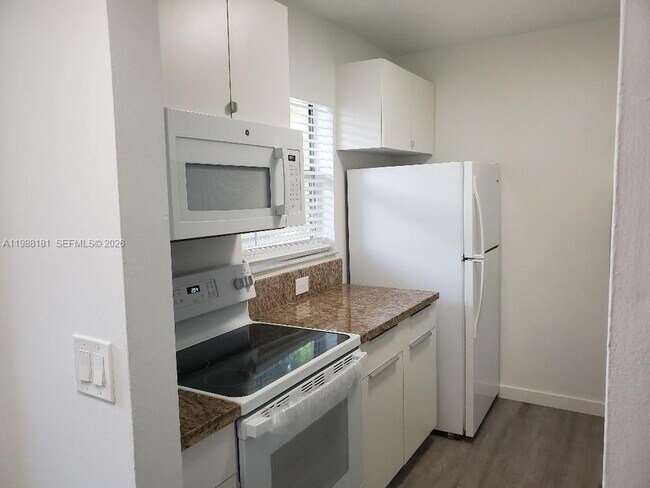 Building Photo - 3238 NW 102nd Terrace