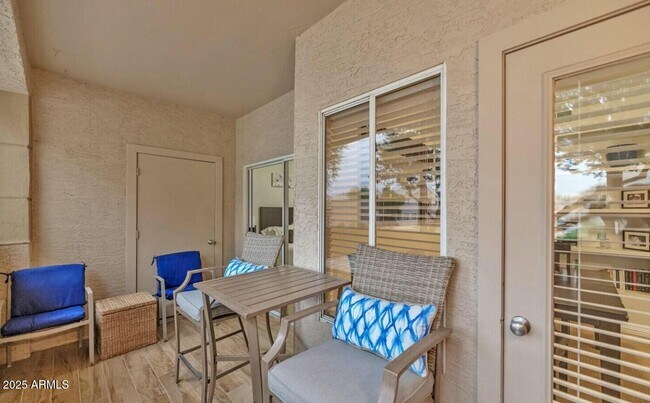 Building Photo - 16013 S Desert Foothills Pkwy