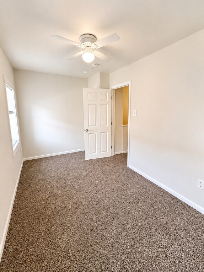 Building Photo - 3130 Hartville St