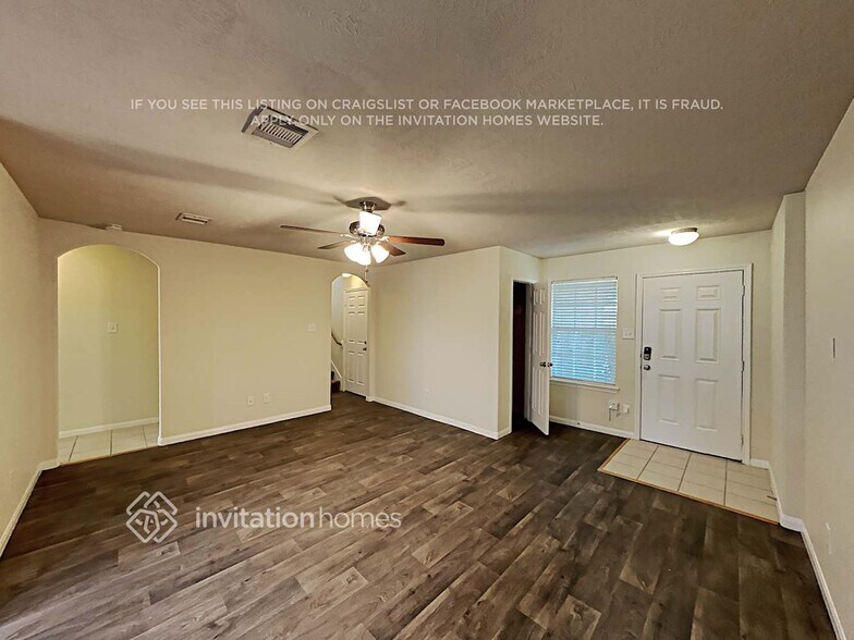 Building Photo - 19147 Canaras Ct