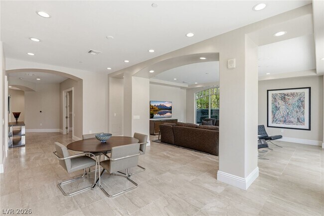 Building Photo - 9101 Alta Dr