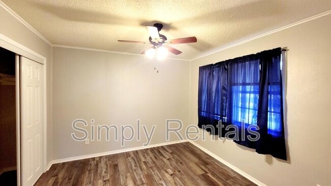 Building Photo - Bill Bradford Rd 400 - 5