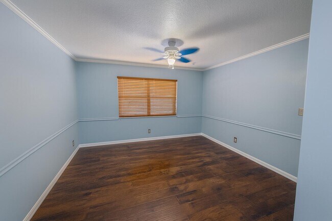 Building Photo - 6242 NW 1st St