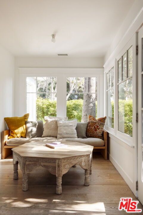 Building Photo - 601 Crestmoore Pl