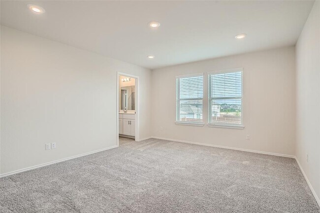 Building Photo - 112 Bird Cherry Wy