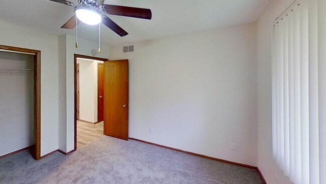 Building Photo - Updated 2BR/1BA duplex with office in partially finished basement, detached garage and across fro...