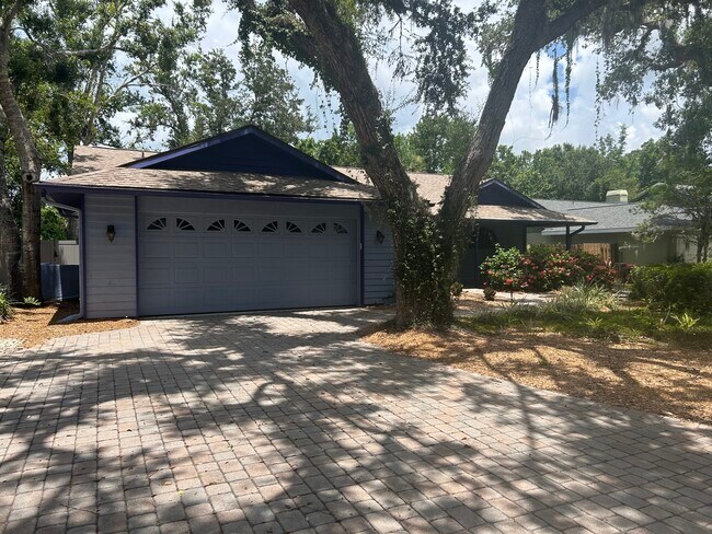 Primary Photo - 4137 Woodview Dr