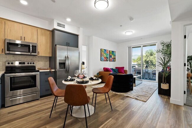 Building Photo - Unit Type: E1 | 1 Bed | 1 Bath