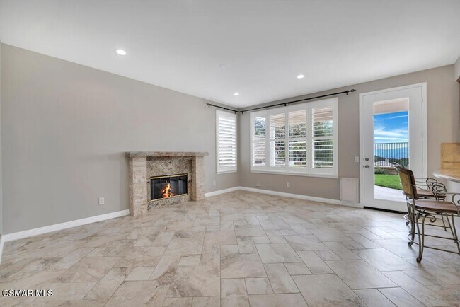 Building Photo - 6320 Ballantine Pl