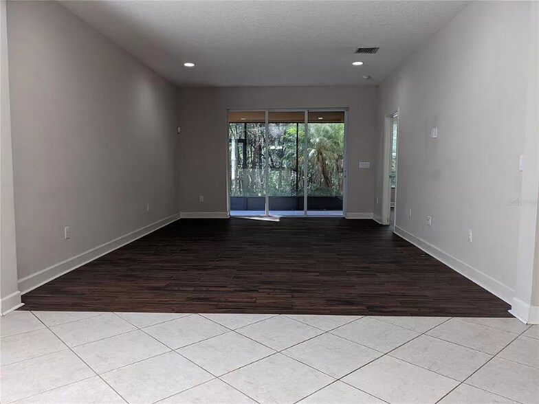 Building Photo - 16044 Bella Woods Dr