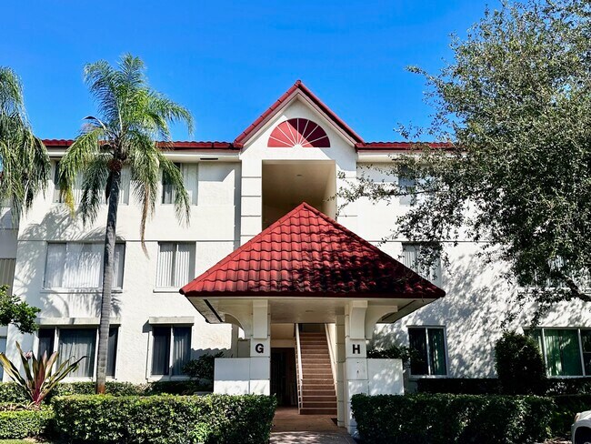 Building Photo - 107 Half Moon Cir