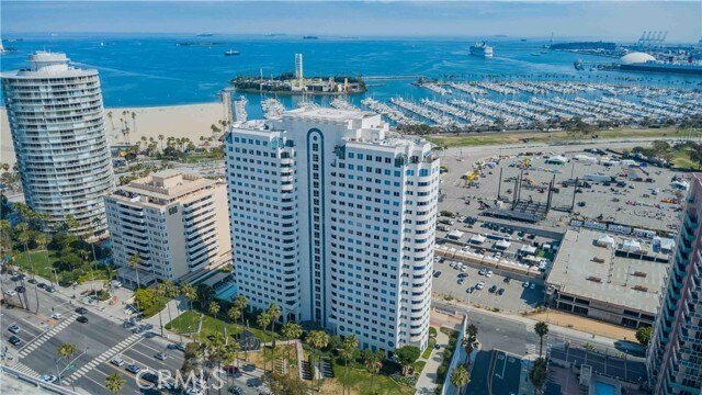 Building Photo - 525 E Seaside Way