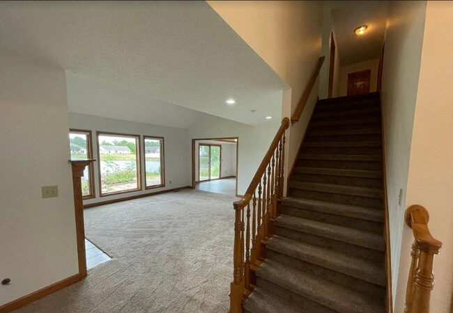 Building Photo - 16134 Silver Shadow Ln