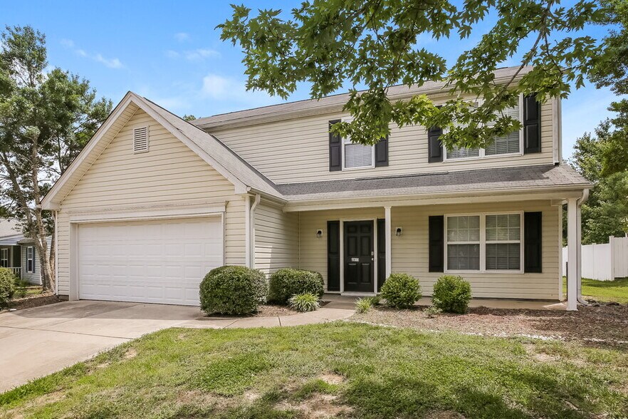 Building Photo - 3913 Edgeview Dr