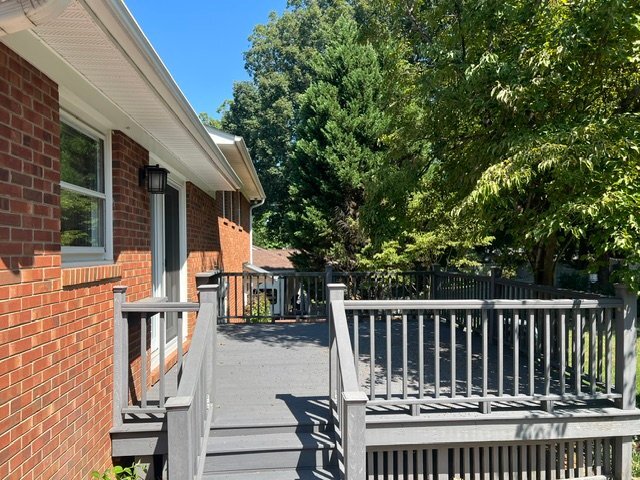 Building Photo - 111 Ridgewood Dr