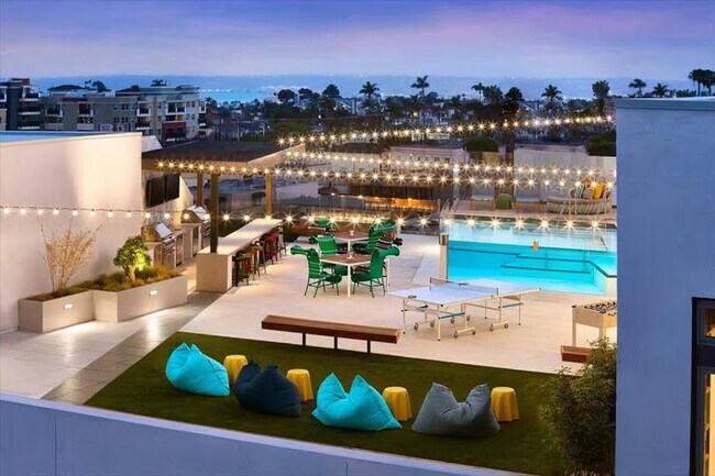 Building Photo - 3798 7th Ave