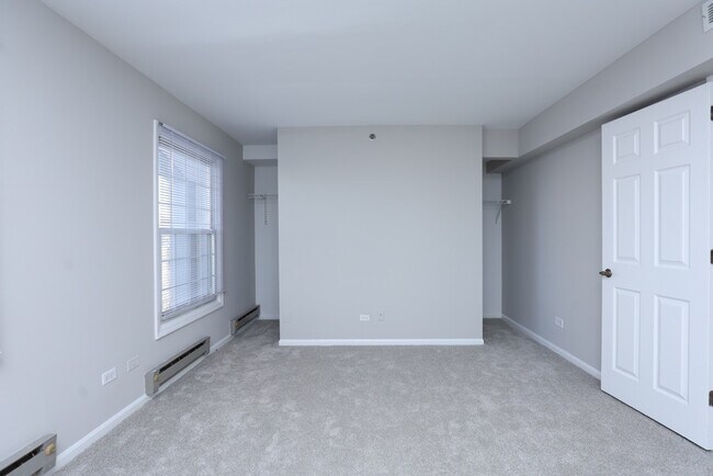 Building Photo - 4334 N Hazel St