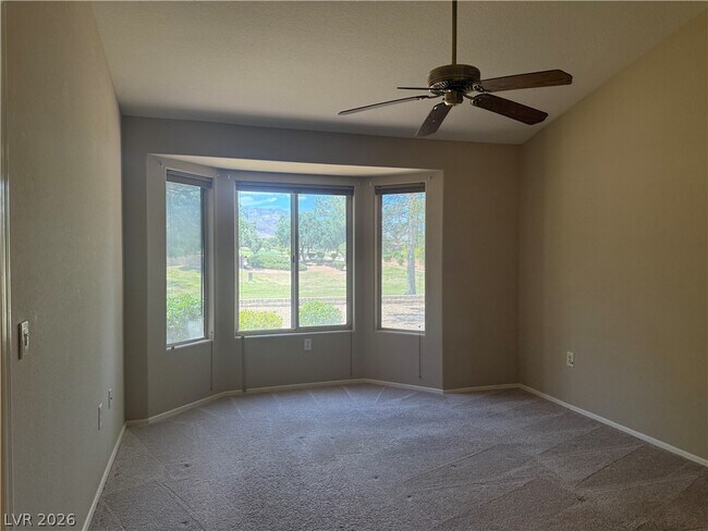 Building Photo - 2425 Showcase Dr