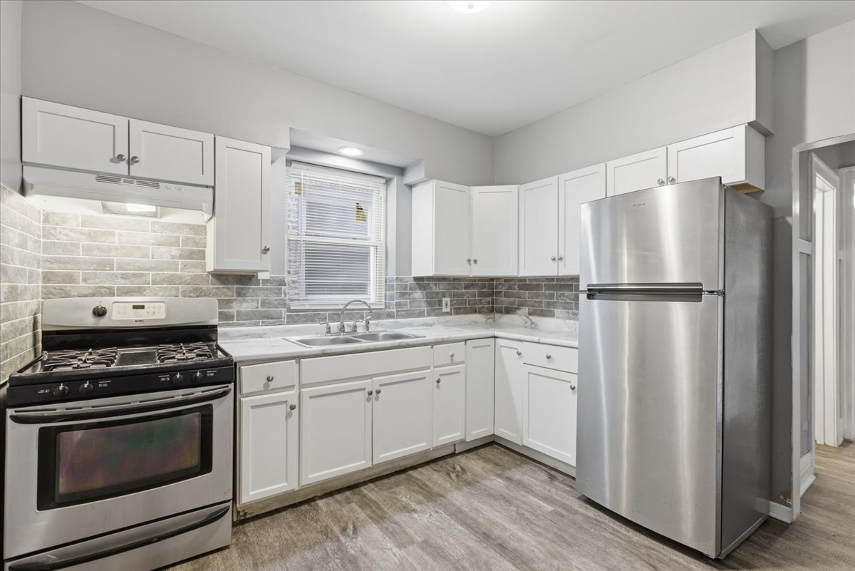 Building Photo - 5423 W Quincy St