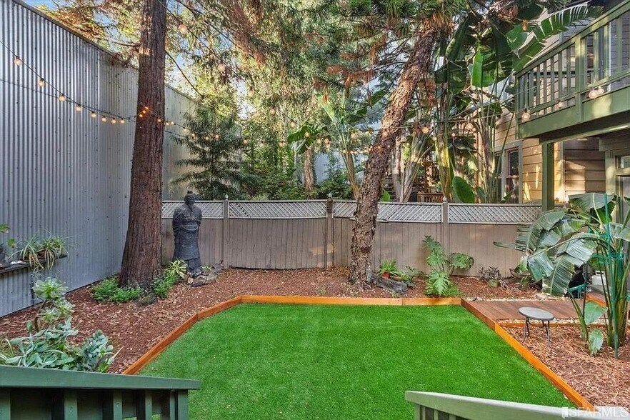Yard - 30 Bernice St