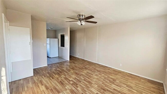 Building Photo - 1133 N Purdue Ave