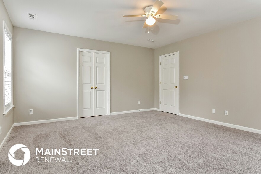 Building Photo - 6116 Boxelder Cove