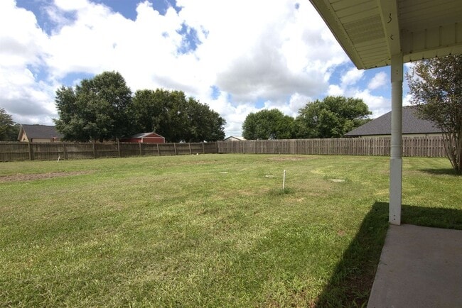 Building Photo - 8525 Sunflower Ln