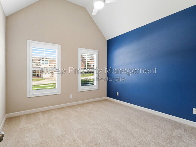 Building Photo - 8029 Crookneck Dr
