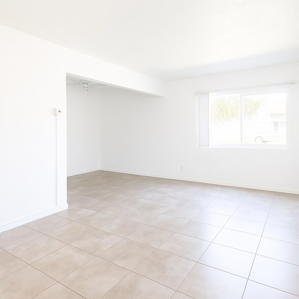 Building Photo - 1828 W Sumac Ln