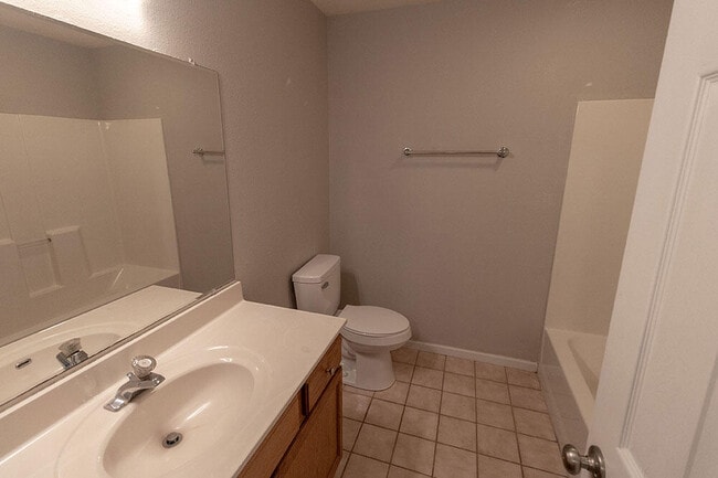 Building Photo - 1323 Godas Cir