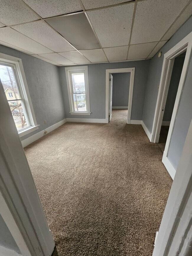 Building Photo - Four bedroom single family home Lower East Side