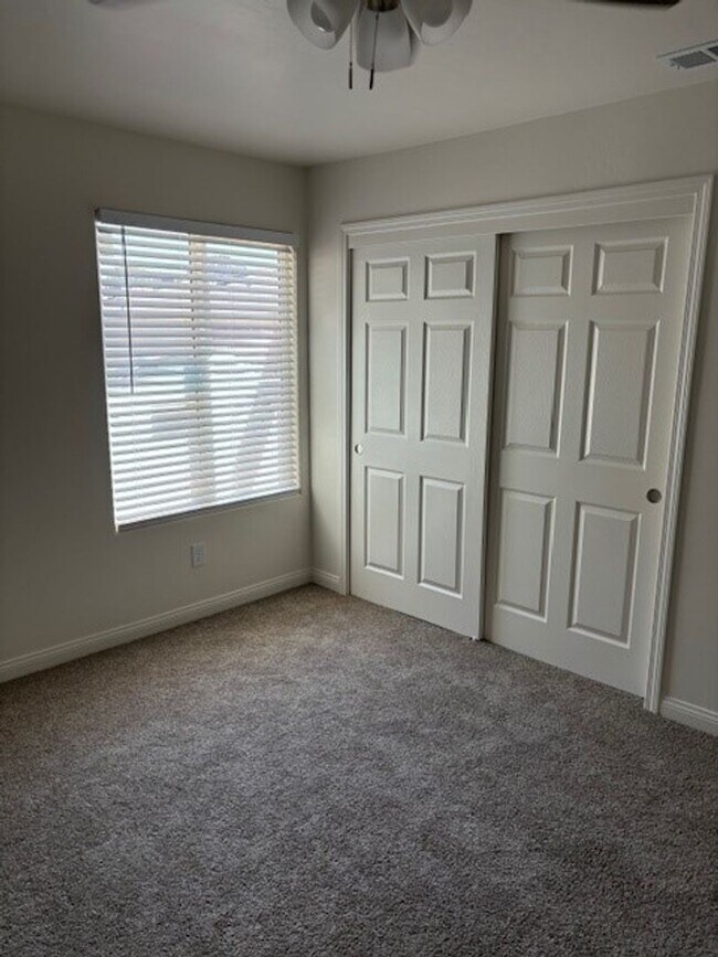 Building Photo - 1021 Nimrod Ct
