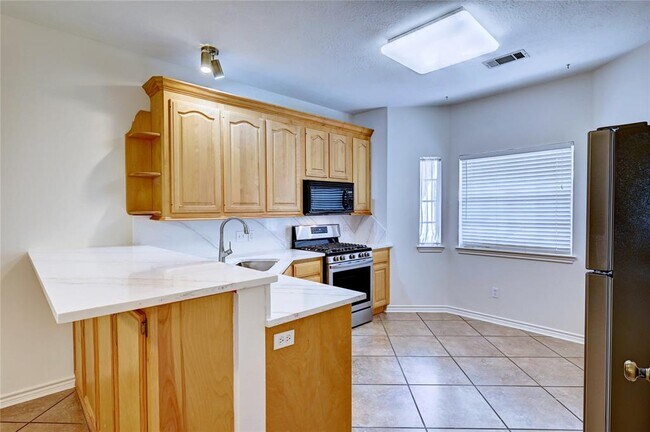 Building Photo - 12959 N Puffin Ln