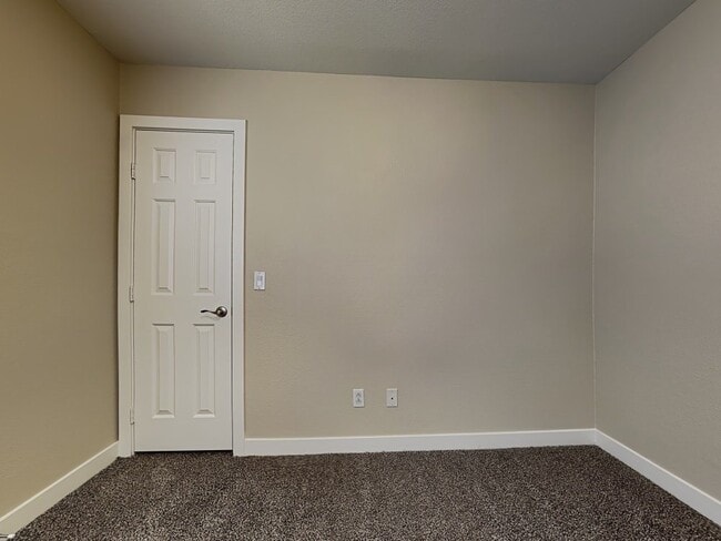 Building Photo - 1729 Splinter Rock Way