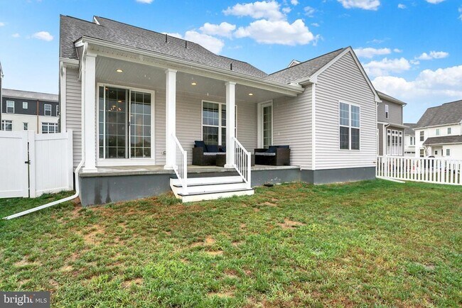 Building Photo - 3113 Bullfinch Ln