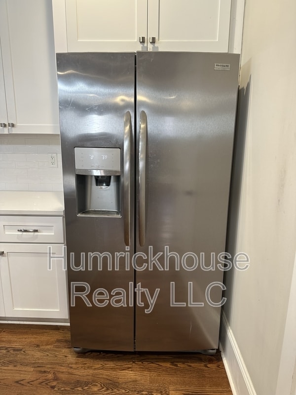 Building Photo - 1808 Berryhill Rd