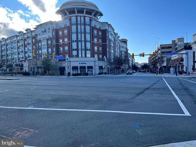 Building Photo - 2700 Bellforest Ct