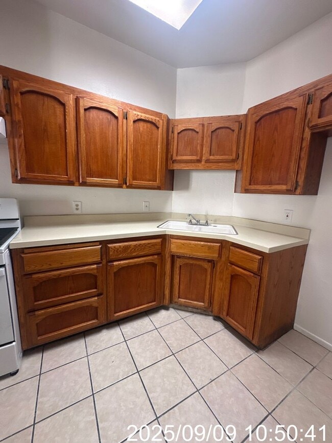 Building Photo - 3608 Sampson Ct