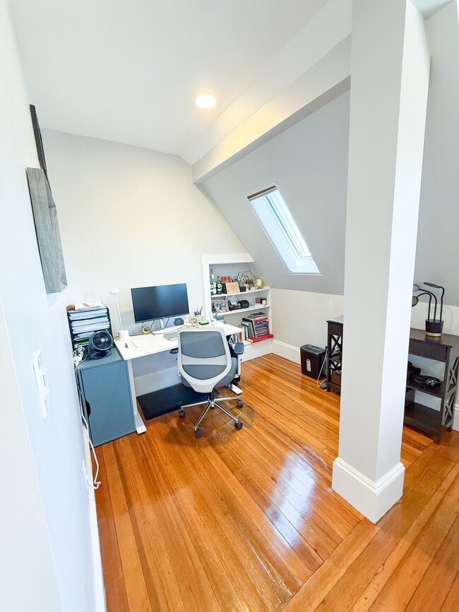 Building Photo - 410 S Huntington Ave