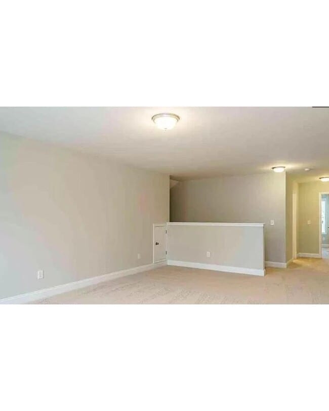 Building Photo - 7681 Tanglewood Wy