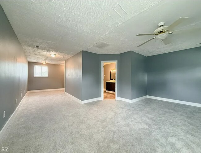 Building Photo - 3736 Kinnear Ave